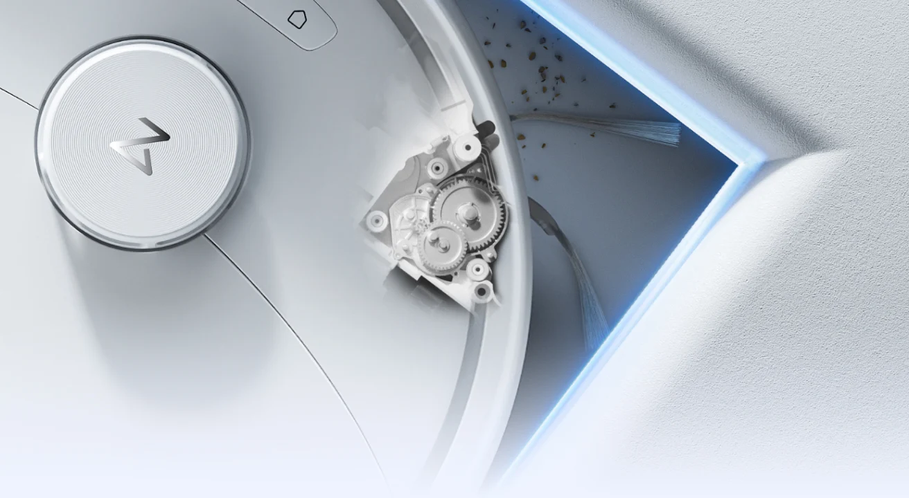 Enhanced Corner Coverage with Reversible Side Brush